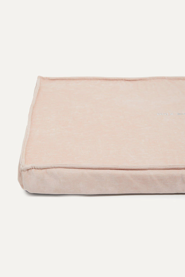 Max Bone Unwind Crate Mat for Cats and Dogs
