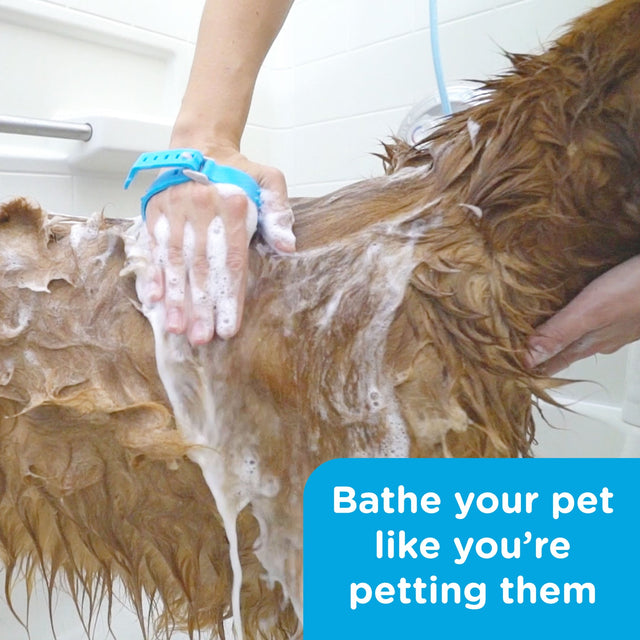 Aquapaw Pet Bathing Tool - Sprayer & Scrubber in One