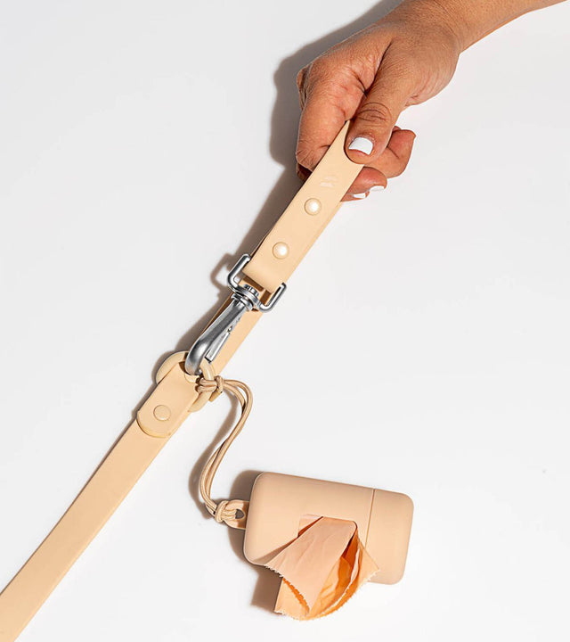 Wild One Poop Bag Carrier 2.0 - Tan